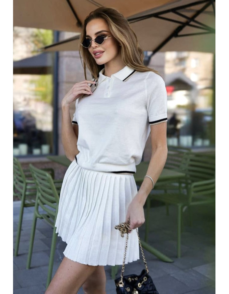 Прогулянковий трикотажний білий костюм в стилі preppy